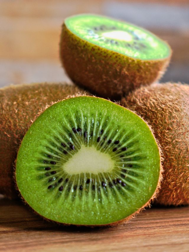 8 Amazing Benefits of Kiwi You Must Know