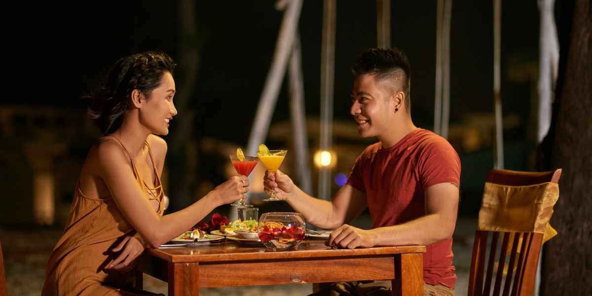 12 Romantic Bedtime Stories To Tell Your Girlfriend ( June 2024)