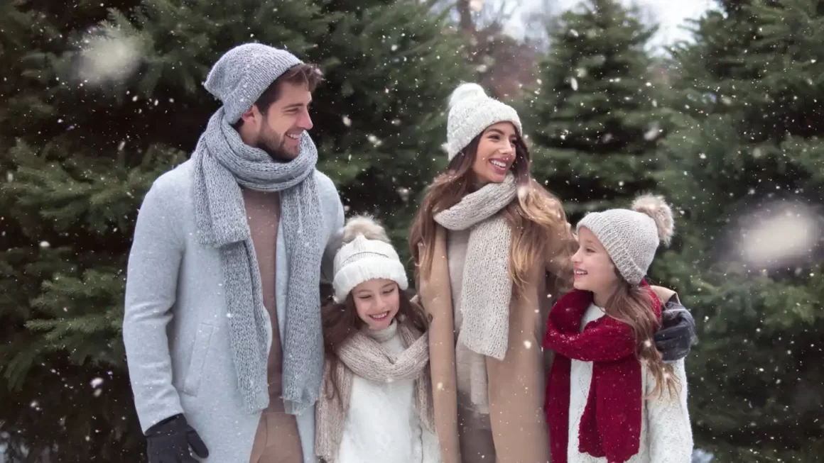 Top 10 Family Christmas Picture Outfit ideas Family Christmas Picture Outfit ideas